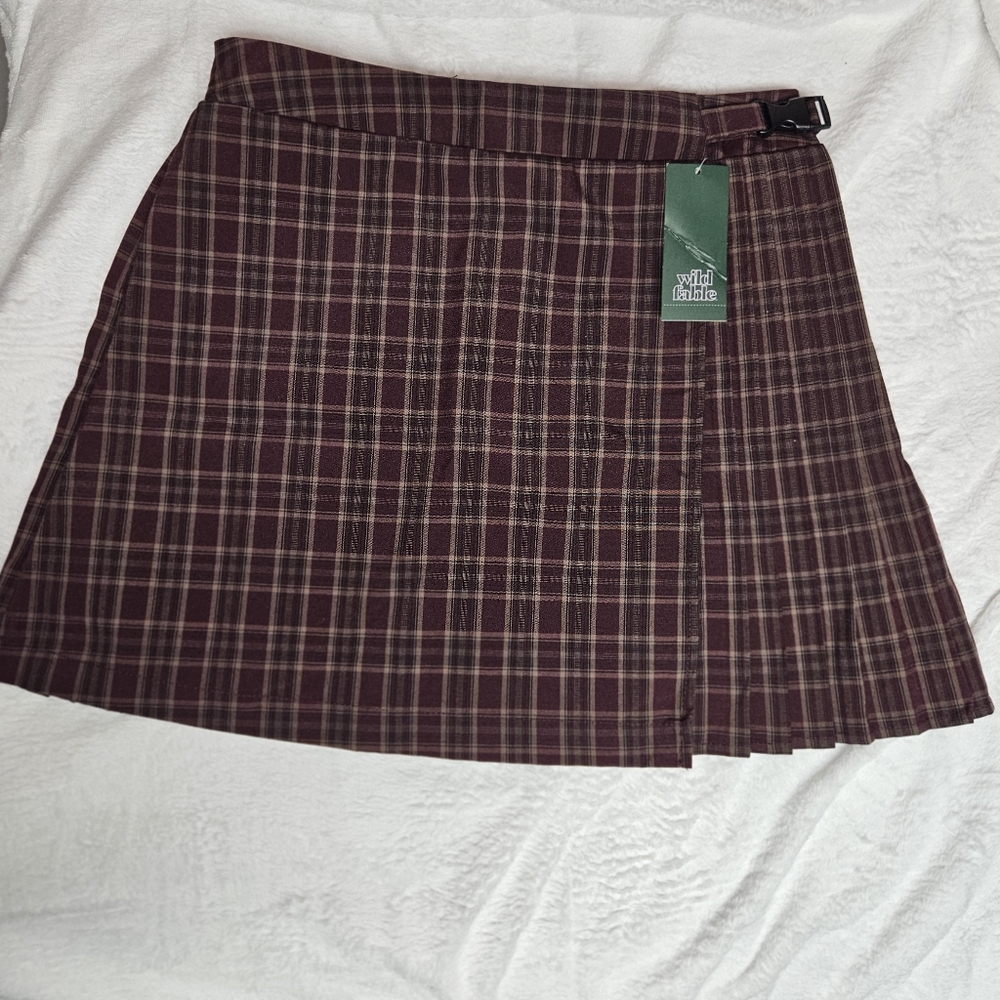 Plaid pleated skirt
